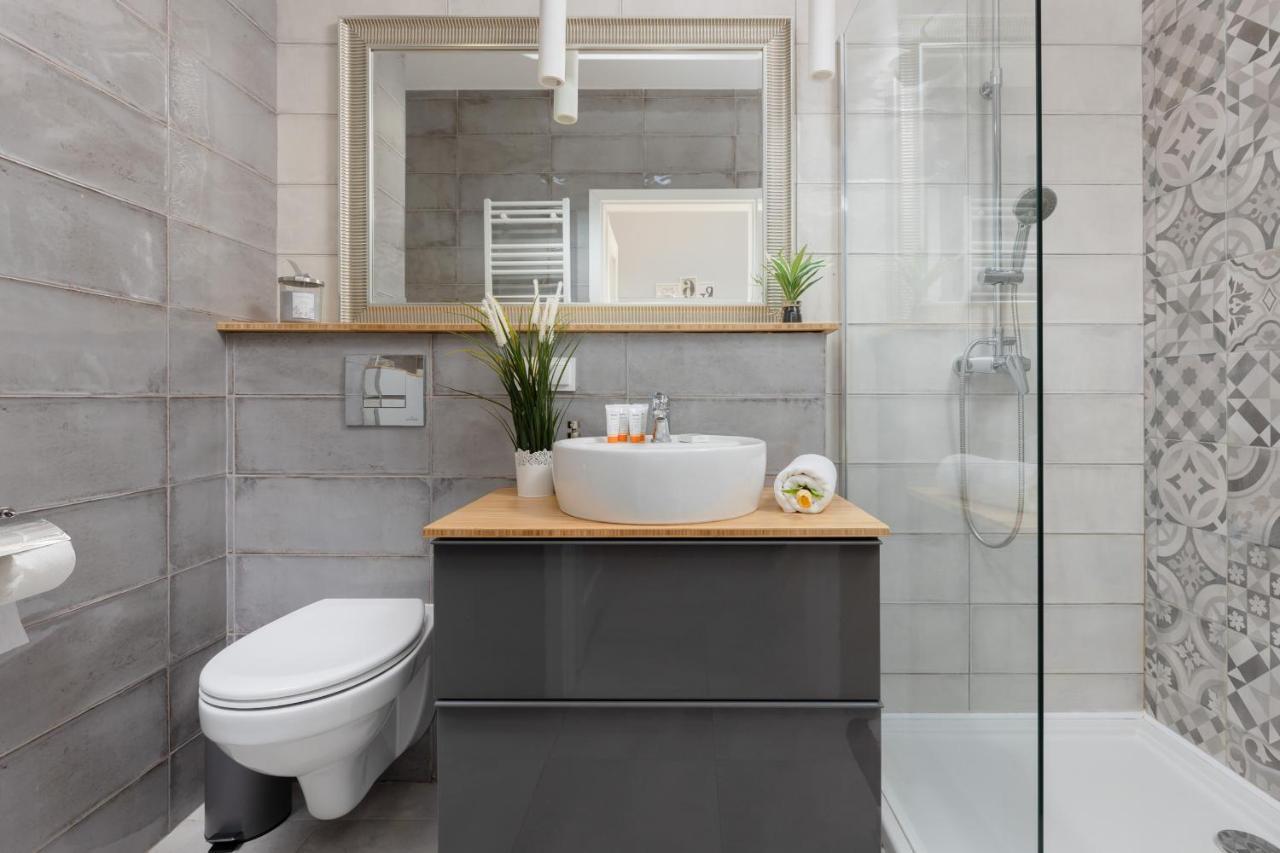 Warsaw Sokolowska One Bedroom Apartament By Noclegi Renters Eksteriør bilde